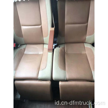 Bus Pelatih Diesel 50 Kursi Bekas 6120